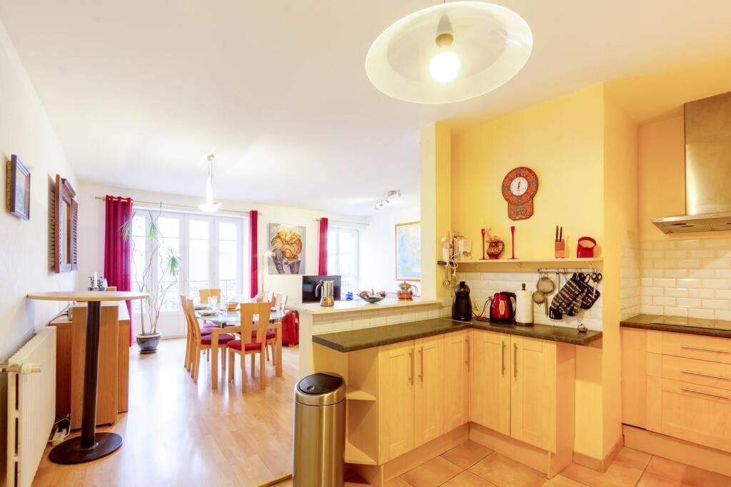 Vazi, Appartement Lumineux & Spacieux Centre-Ville Брест Екстериор снимка
