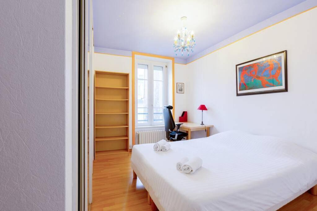 Vazi, Appartement Lumineux & Spacieux Centre-Ville Брест Екстериор снимка