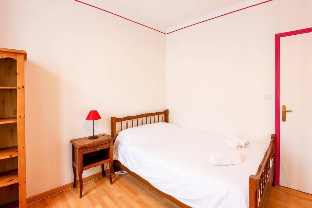 Vazi, Appartement Lumineux & Spacieux Centre-Ville Брест Екстериор снимка