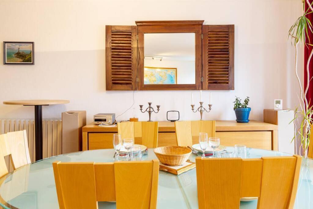 Vazi, Appartement Lumineux & Spacieux Centre-Ville Брест Екстериор снимка